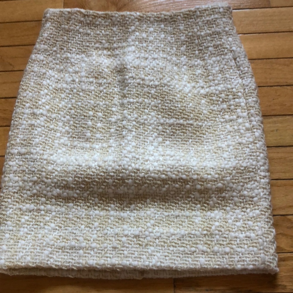 Zara cream tweed skirt